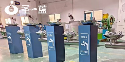 大學校園里安裝戶外直飲水臺