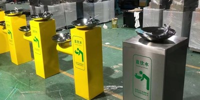圣藍(lán)戶外直飲水臺借鑒了國外飲水臺設(shè)計(jì)思路